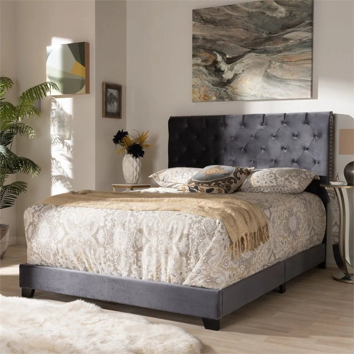 Gray Velvet Upholstered King Bed D712