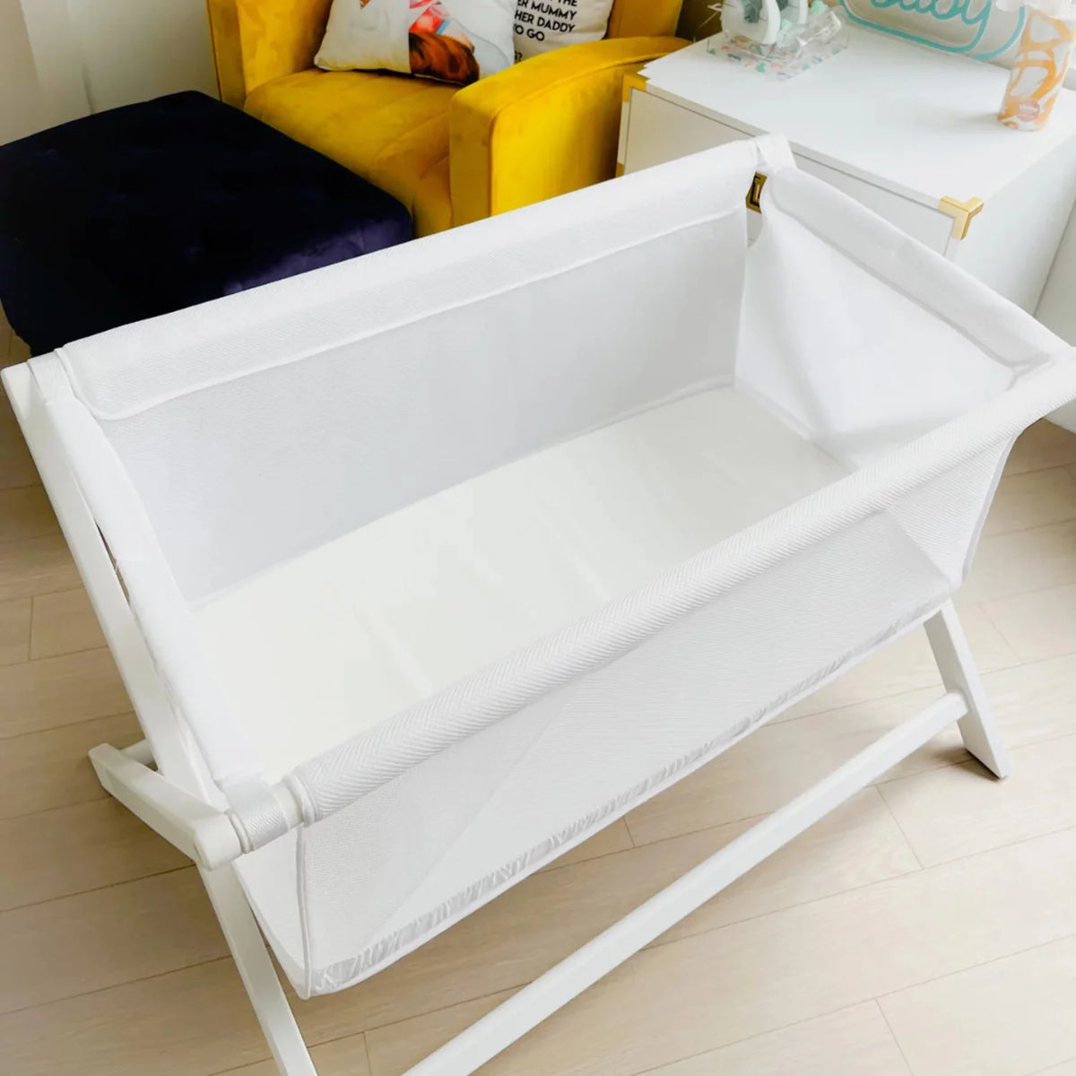 White Breathable Mesh Portable Sleeper G941743
