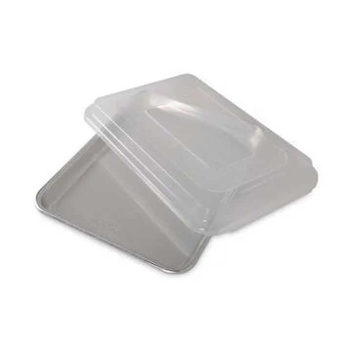 Aluminum Baker's Quarter Sheet with Lid, 11.4" x 8" x 1" Y241630
