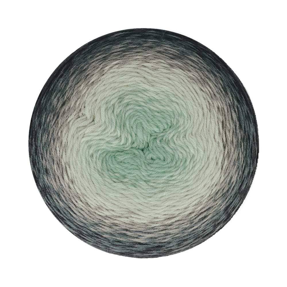 Grey to Blue Yarn D99371