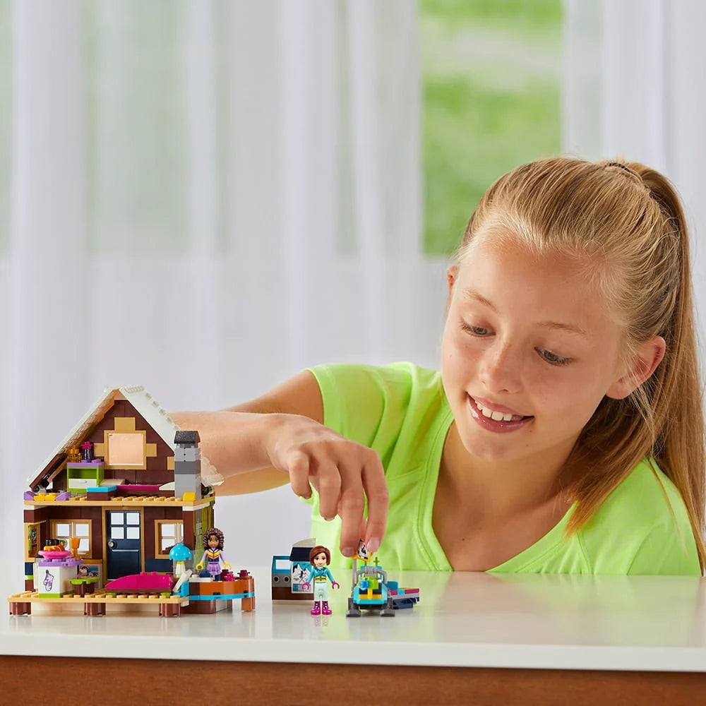 Snow Resort Chalet 402 Pieces K656