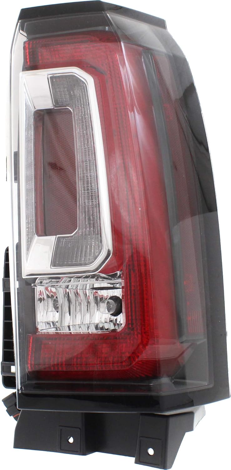 Tail Light Assembly Clear & Red Lens Passenger Side W790