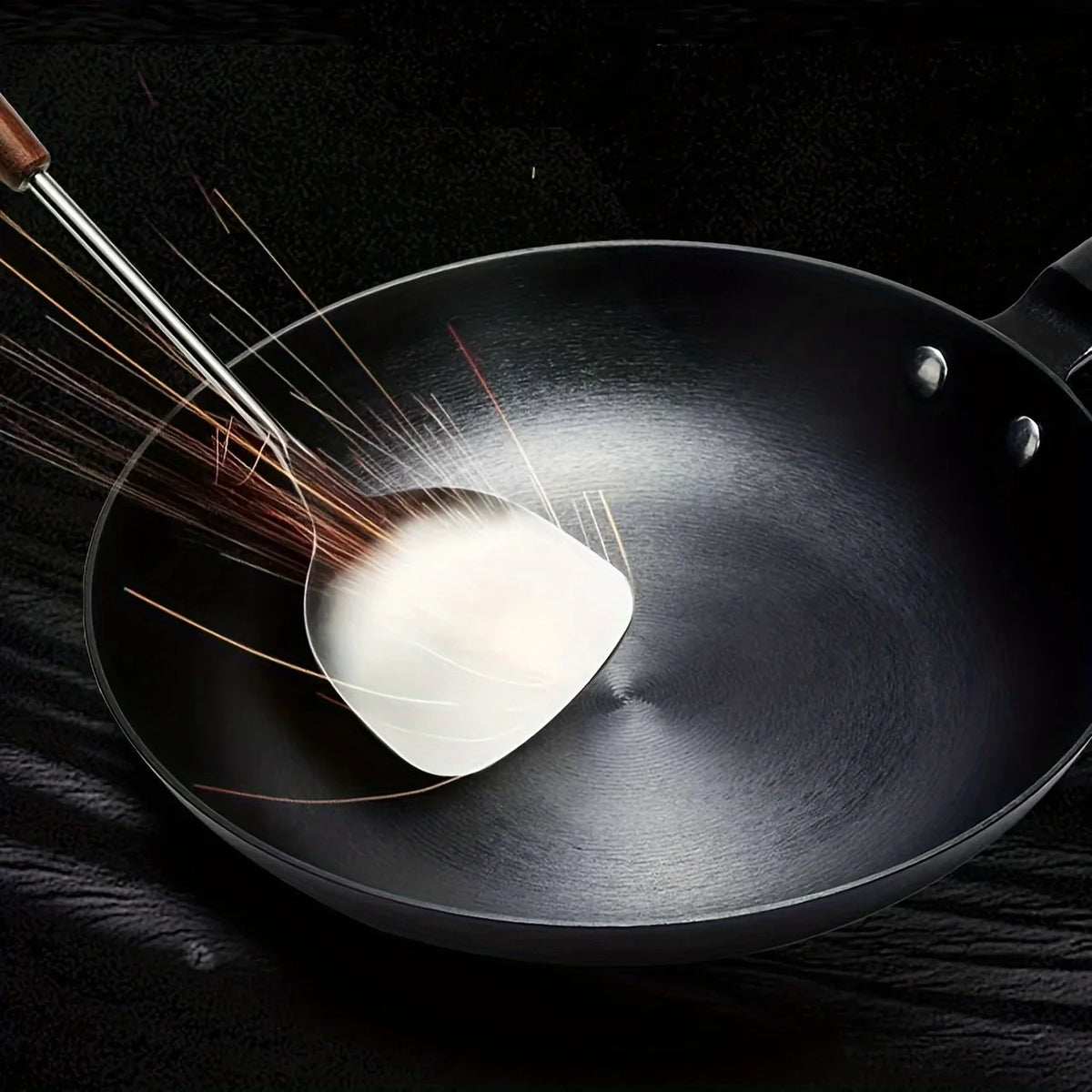 10.23 Inch Uncoated Cast Iron Skillet with Glass Lid A178721