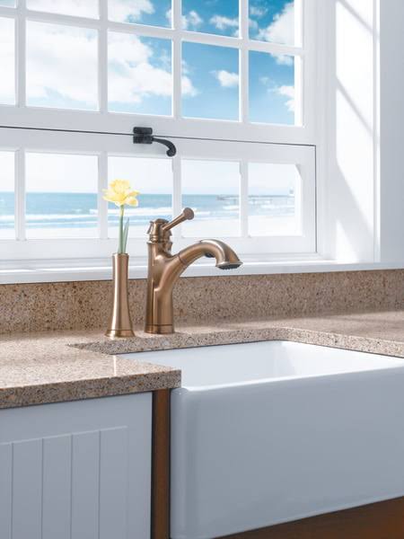Brushed Bronze Single Handle Pull Out Kitchen Faucet O499