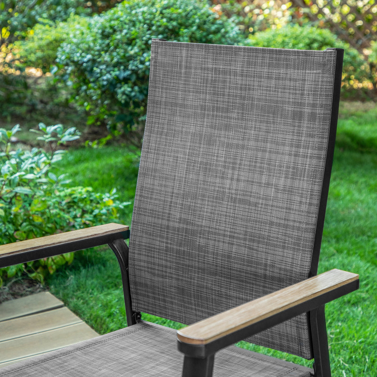 7-Piece Aluminum Outdoor Dining Set with Stackable Chairs Q12599