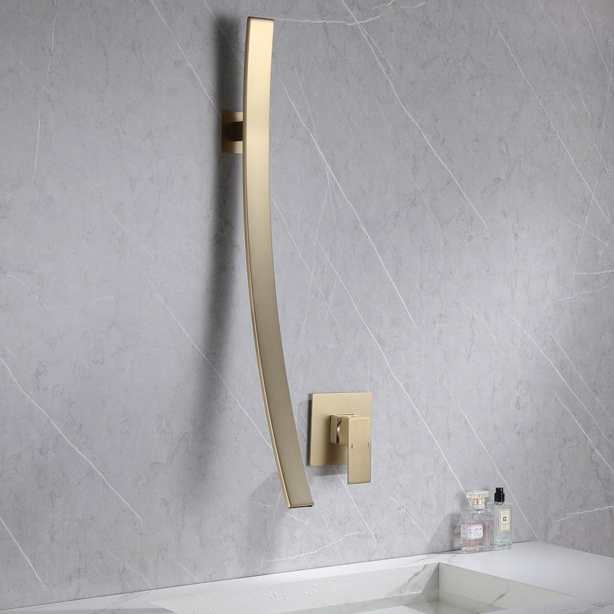 Wall Mounted Solid Brass Single Handle Bathroom Sink Faucet I380