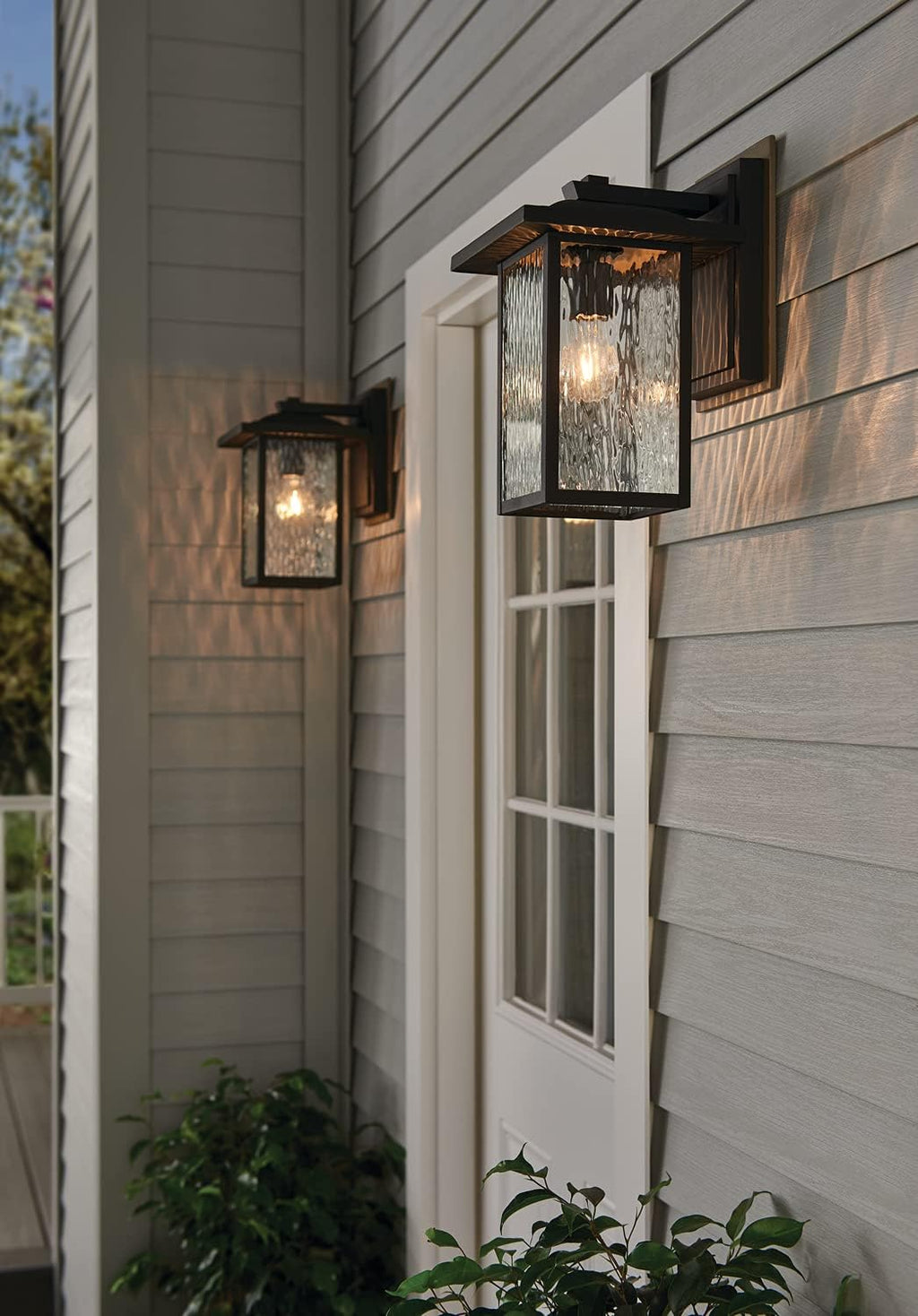 Textured Black Outdoor Wall Light C598