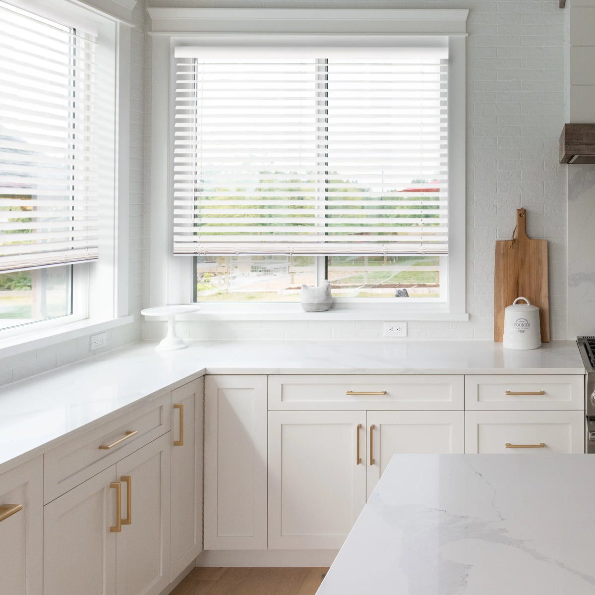 2" Cordless Faux Wood Blinds H4109