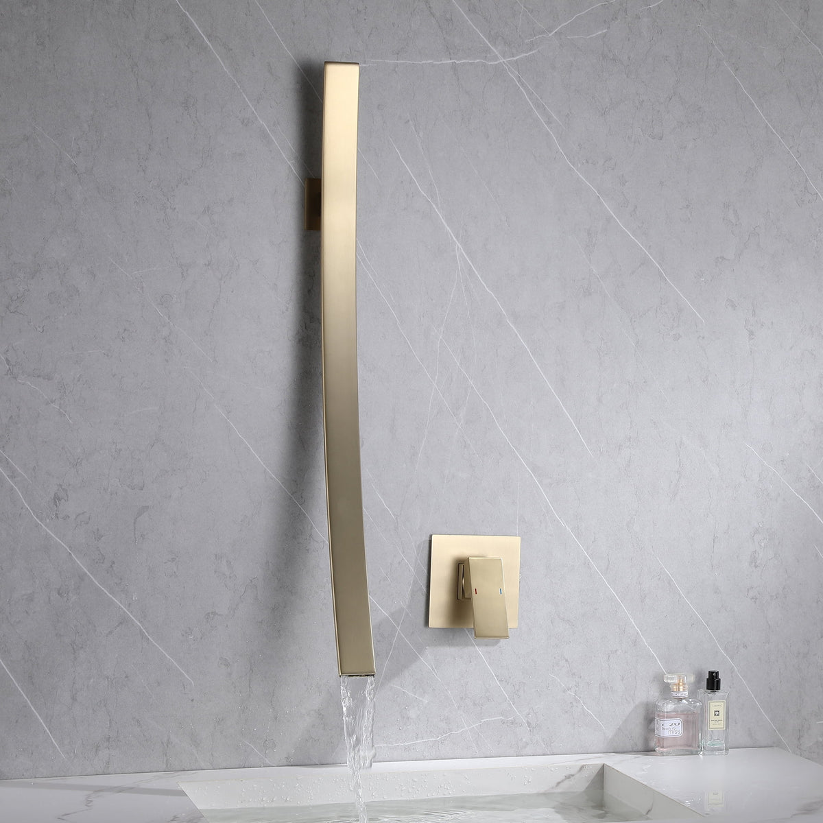 Wall Mounted Solid Brass Single Handle Bathroom Sink Faucet I380