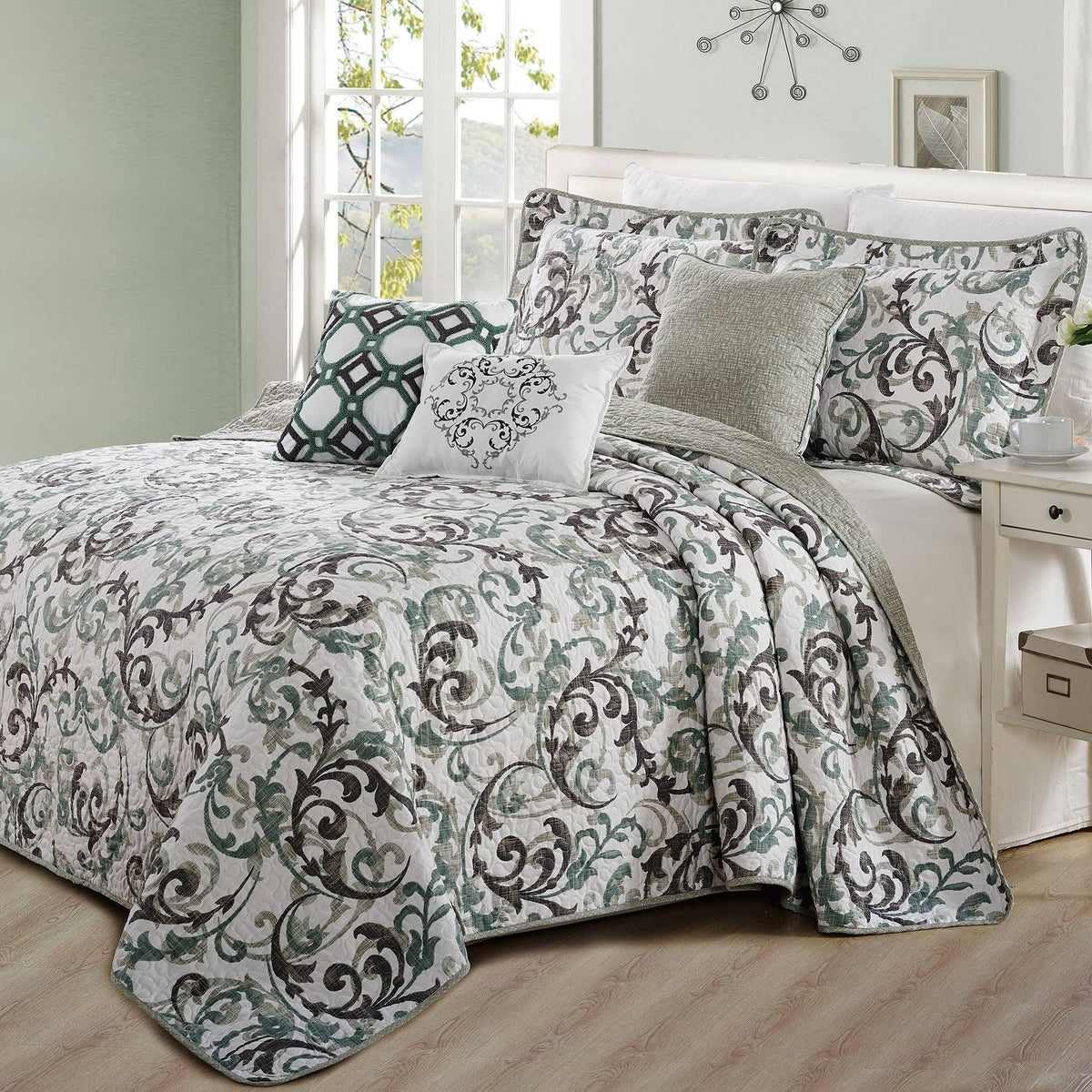 6-Piece Coverlet and Sham Set, Cal King P45378